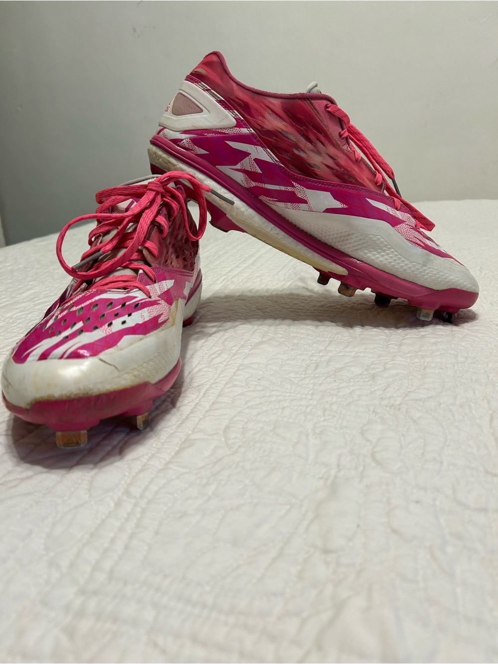 Adidas “breast cancer awareness” baseball cleat. College team issued.
